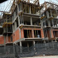 Concejales acusan a la gestión de San Patricio del Chañar de permitir una construcción no aprobada por el Concejo