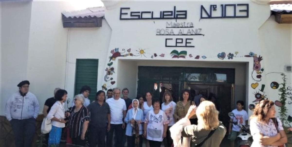 Escuela 103. Fuente: (Facebook)