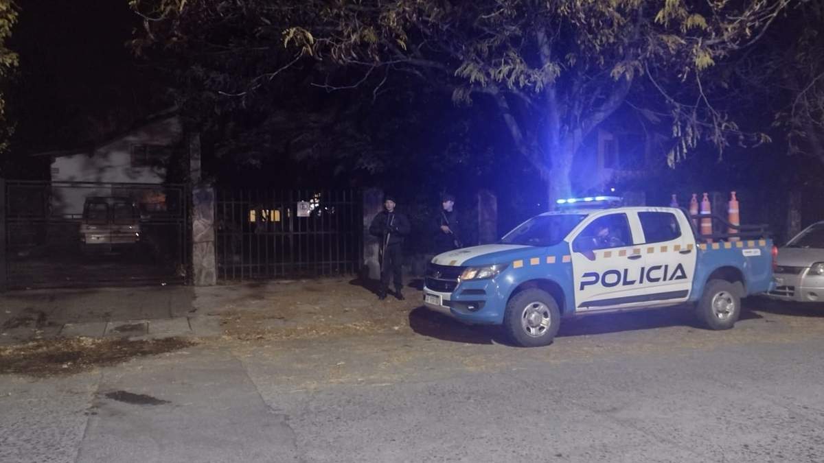 La Policía de San Martín de los Andes detuvo a un hombre con pedido de captura. Fuente: Facebook.