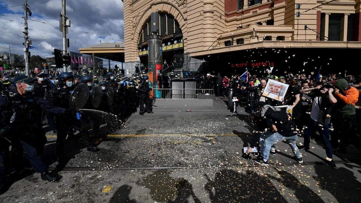 Protesta anticuarentena en Australia. Fuente: (Twitter)