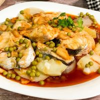 Merluza a la gallega: resolvé en pocos minutos tu cena con esta receta fácil, saludable y con un toque gourmet