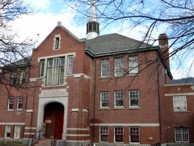 ONU pide a la iglesia y a Canadá investigar hallazgo de 215 cadáveres de niños en internado