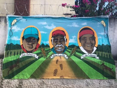 Plasman en mural los rostros de tres defensores indígenas del medio ambiente en Chihuahua