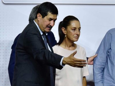 Sheinbaum defiende a Corral ante acusación por enriquecimiento ilícito y defraudación