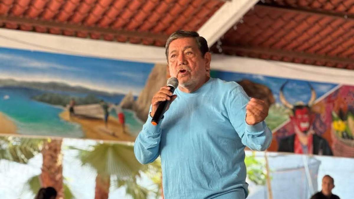 Félix Salgado Macedionio en un mitin con sus seguidores