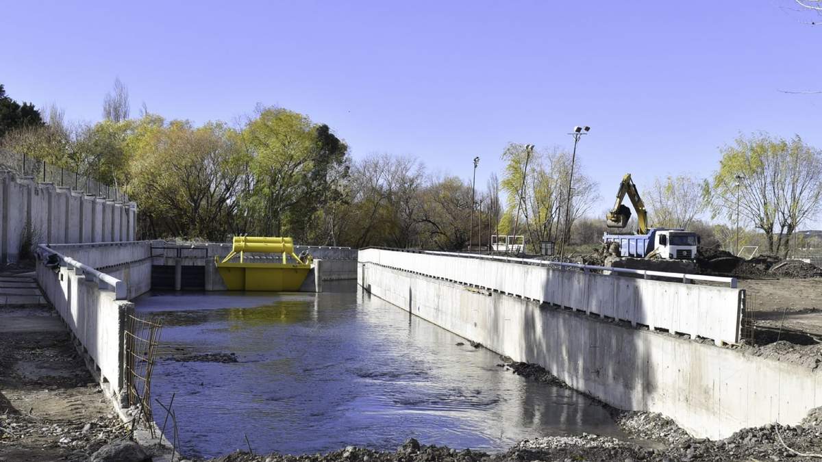 Se han realizado obras de saneamiento del arroyo Durán, pero no fueron suficientes. Fuente: (Twitter)