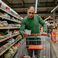 Bajó la inflación, pero volvió a ser la más alta del mundo