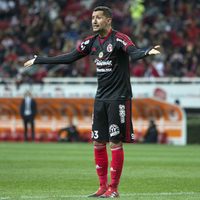 Yasser Corona, estable tras intervención por fractura de cervicales