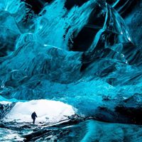 Cueva de hielo se desploma en Islandia; un turista murió y hay dos desaparecidos