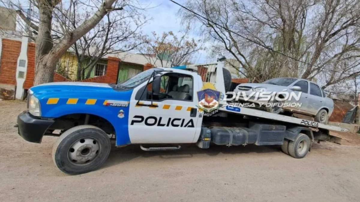 Auto recuperado. Fuente: (Prensa de la Policía de Neuquén)