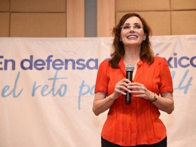 Lilly Téllez inicia gira y advierte a Sheinbaum: "de mujer a corcholata: México no será tu piñata"