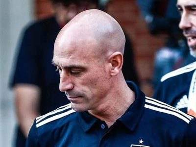 Luis Rubiales es citado a declarar este viernes por beso no consentido a Jenni Hermoso