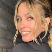 ¡Delantera XXL! Rocío Guirao Díaz enloqueció a todos en la playa con un bikini y un ¡cavado furioso!