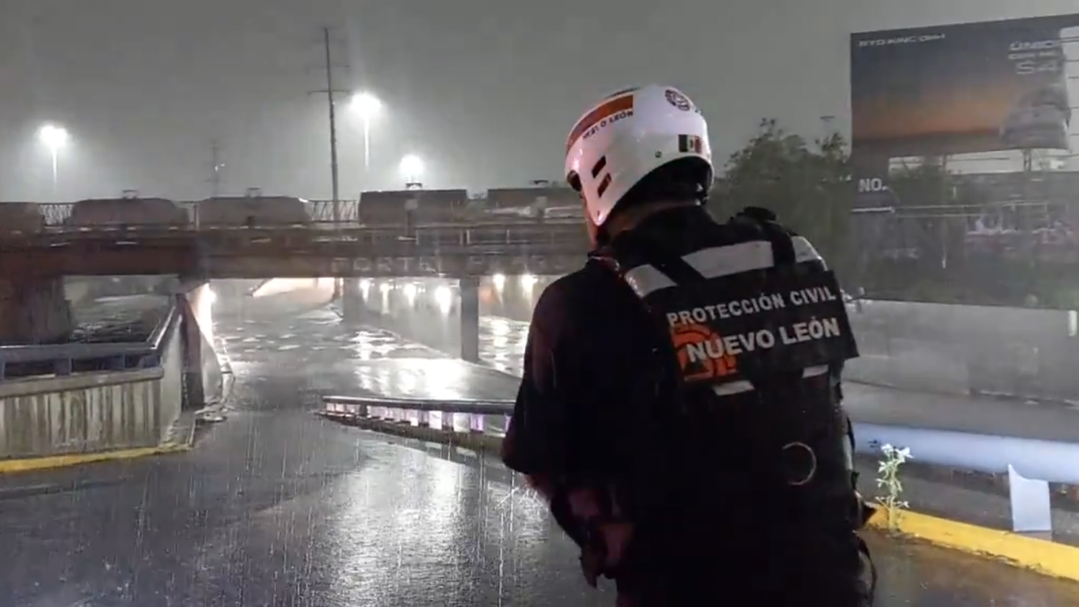 Lluvia fuerte en Monterrey la noche del miércoles