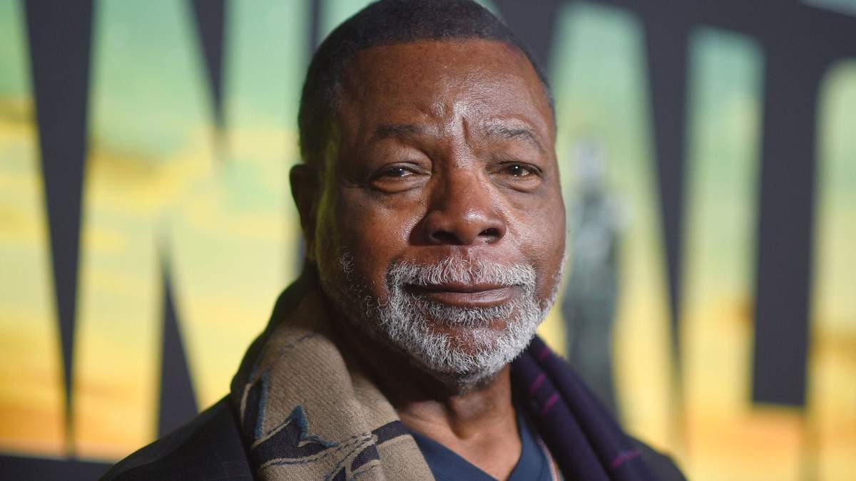 Carl Weathers llega a la premiere de la tercera temporada de "The Mandalorian" el 28 de febrero de 2023