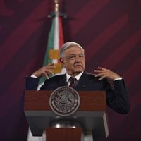 AMLO propone una súper farmacia en CDMX con todas las medicinas del mundo