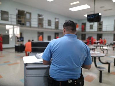Migrantes mexicanos: perseguidos, deportados... y estafados