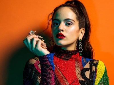 Con un estilo diferente: Rosalía sorprendió con el lanzamiento de un nuevo hit junto a Arca, "KLK"