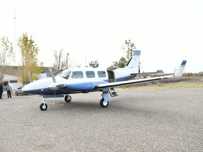 Rincón de los Sauces: llegó el avión sanitario donado por el gremio petrolero