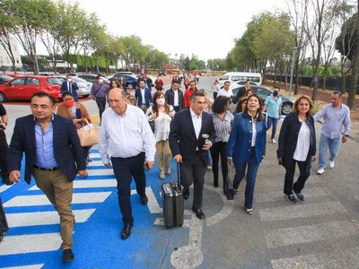 Diputados se acuartelan en San Lázaro una noche antes de votar la reforma eléctrica
