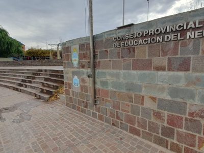 La comunidad educativa del EPET 6 exigió que se concreten las obras del gimnasio y comedor