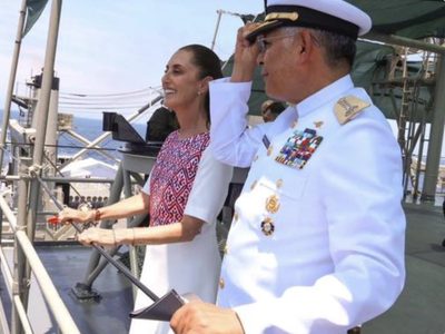 Día de la Marina: Sheinbaum llama a defender a la patria frente a “campañas de mentiras y de odio”