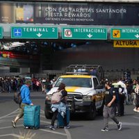 La CNTE cumple su amago y bloquea los accesos a las dos terminales del AICM (Video)