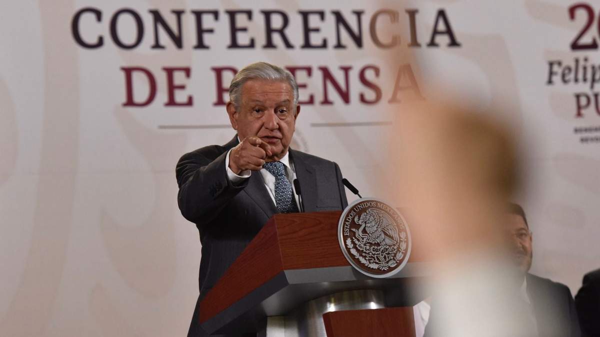 El presidente en su conferencia