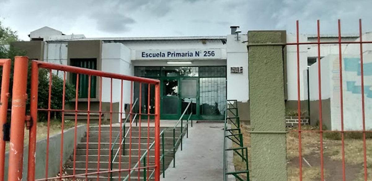 Escuela 256 de la ciudad de Neuquén. Fuente: (Facebook)