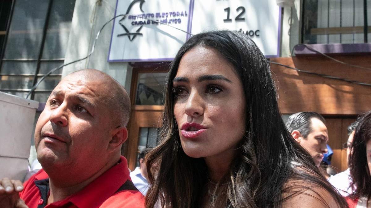 La candidata a la alcaldía Cuauhtémoc por la coalición Fuerza y Corazón por México, Alessandra Rojo de la Vega
