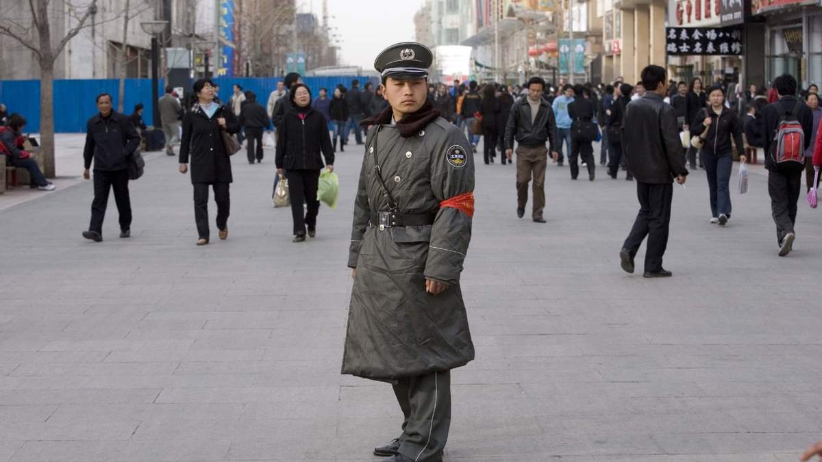 Vigilancia en la zona de Wang Fu Jing. Beijing, China 19/03/08