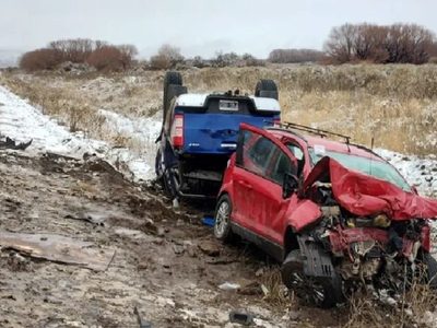 Dos camionetas chocaron de frente en la Ruta 234: varios heridos