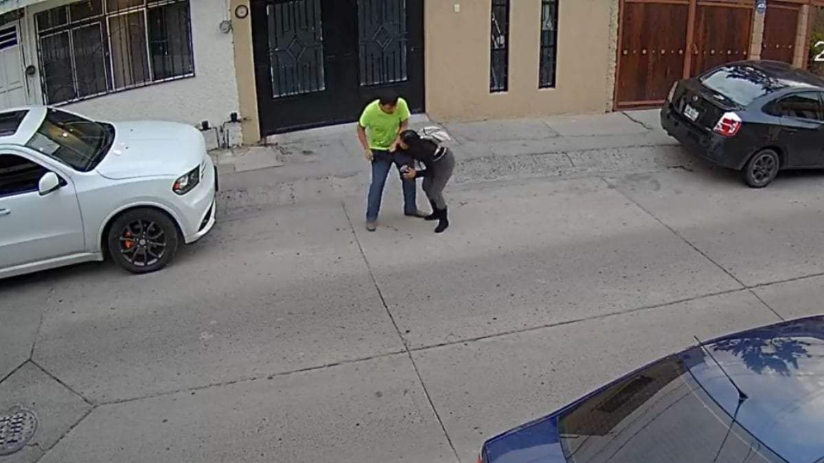 Momento de la agresión contra Milagros, en León