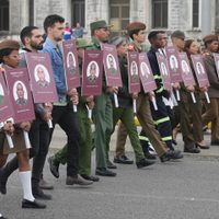 Cubanos marchan ante embajada de Estados Unidos en La Habana por muerte de 32 militares