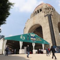 Gran Remate de Libros inicia en el Monumento a la Revolución