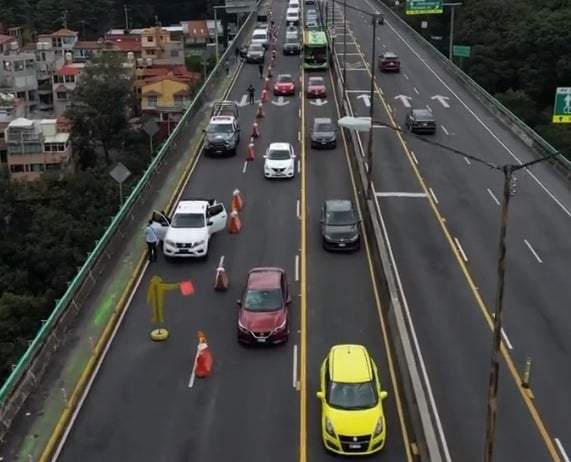 Puente de los Poetas. Los asaltantes aprovechan los embotellamientos viales