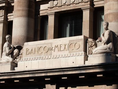 Banxico reduce tasa mientras crecen dudas sobre control de la inflación en 2025