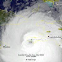 Huracán Matthew de categoría 4 toca tierra en Haití