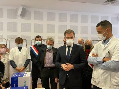 Se descontrola la pandemia en Francia y alcanza nuevo récord un día después del último pico