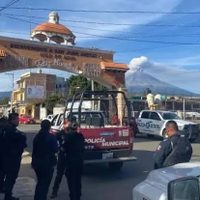 Linchan a tres hombres acusados de “robachicos” en Puebla