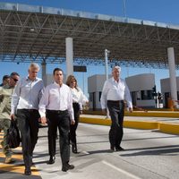 En su última gira por Sonora, Peña Nieto inaugura carretera incompleta
