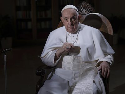 El papa Francisco murió por derrame cerebral y colapso cardiovascular