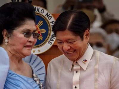 El hijo del dictador Marcos asumió la presidencia de Filipinas con alabanzas a su padre
