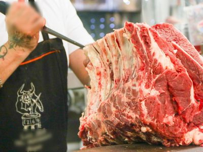 Caen envíos de carne por gusano barrenador; CNA alerta de crisis en economía rural