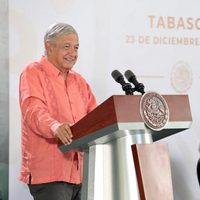 AMLO promete cierre económico en 2022 sin déficit; admite "incremento menor" en la inflación