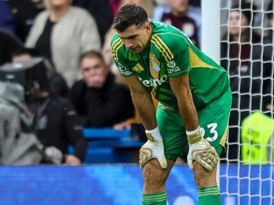 ¿Se despide del Aston Villa?: la interesante oferta que podría recibir Dibu Martínez en el próximo mercado de pases