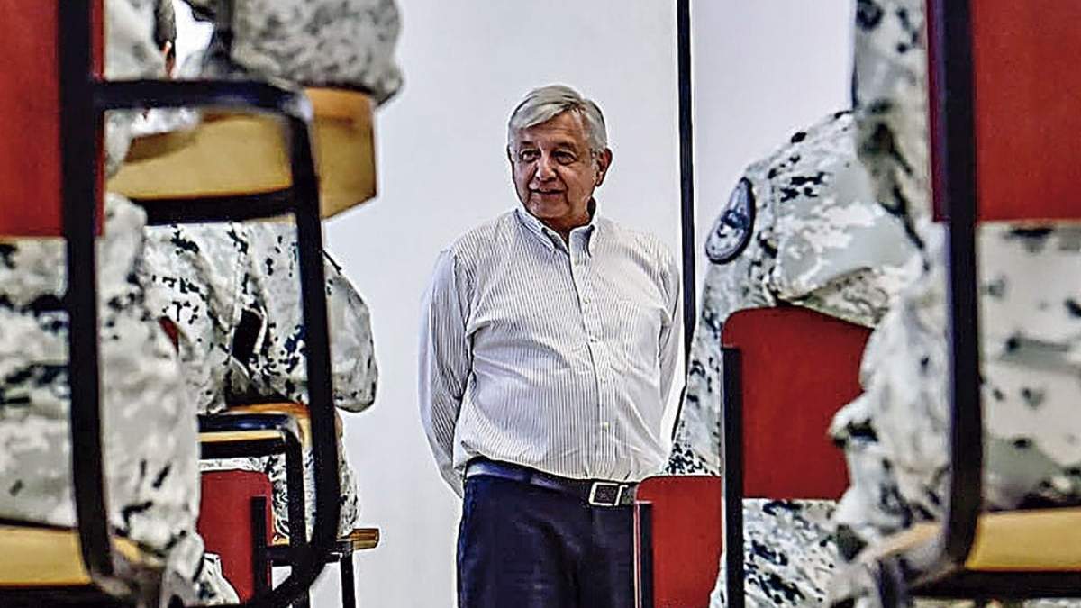 López Obrador con la Guardia Nacional