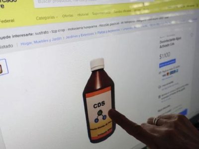 Dióxido de cloro: ANMAT bloqueó su venta por Internet