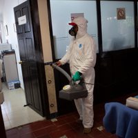 México supera las 166 mil muertes por coronavirus; estiman 76 mil casos activos