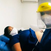 Riesgo de neumonía grave por covid en embarazadas, mayor al de mujeres de la misma edad
